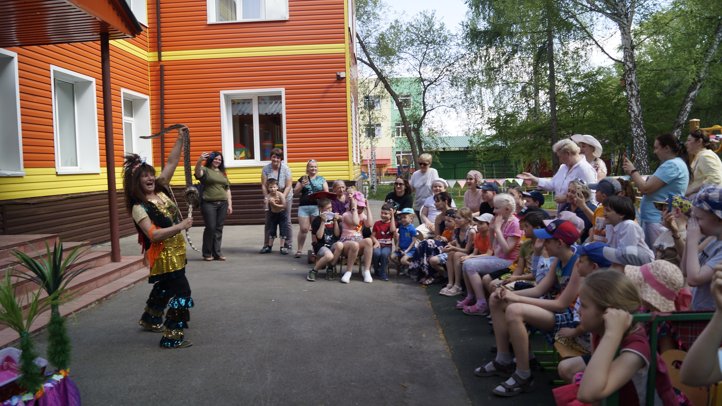 http://social.admnsk.ru/SiteKCSON/prvKCSON/DocLib7/2106.JPG