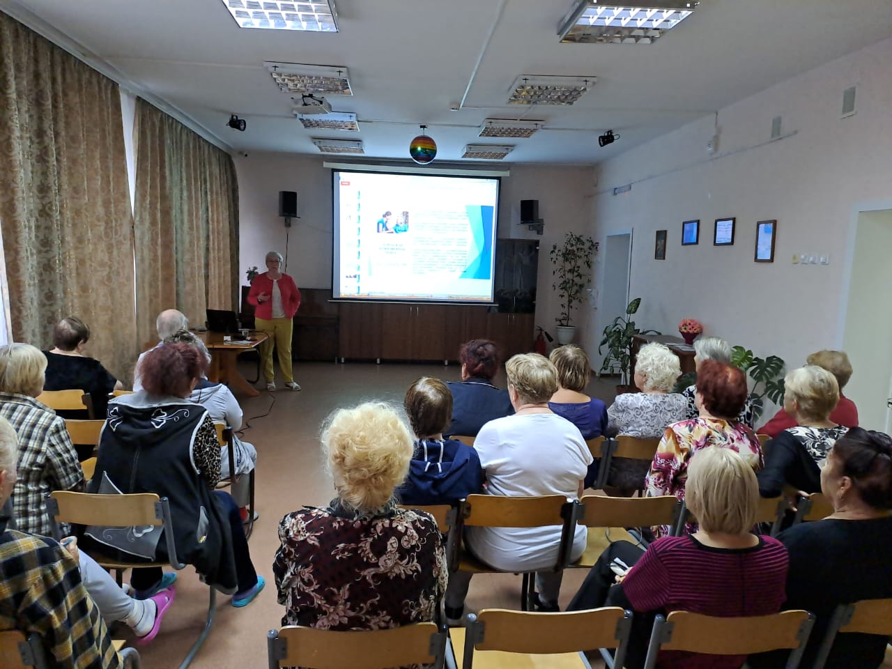 http://social.admnsk.ru/SiteKCSON/veter/DocLib7/1190.jpeg