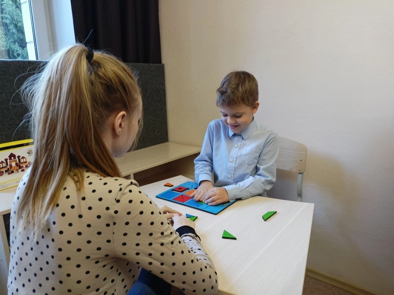 http://social.admnsk.ru/SiteKCSON/zarja/DocLib7/1438.png