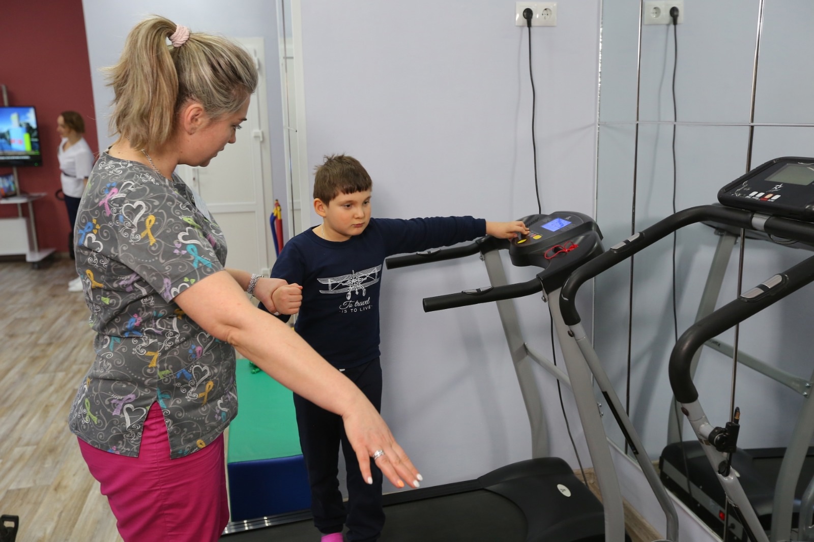 http://social.novo-sibirsk.ru/children/DocLib2/Mb5UA38ihU0.jpg